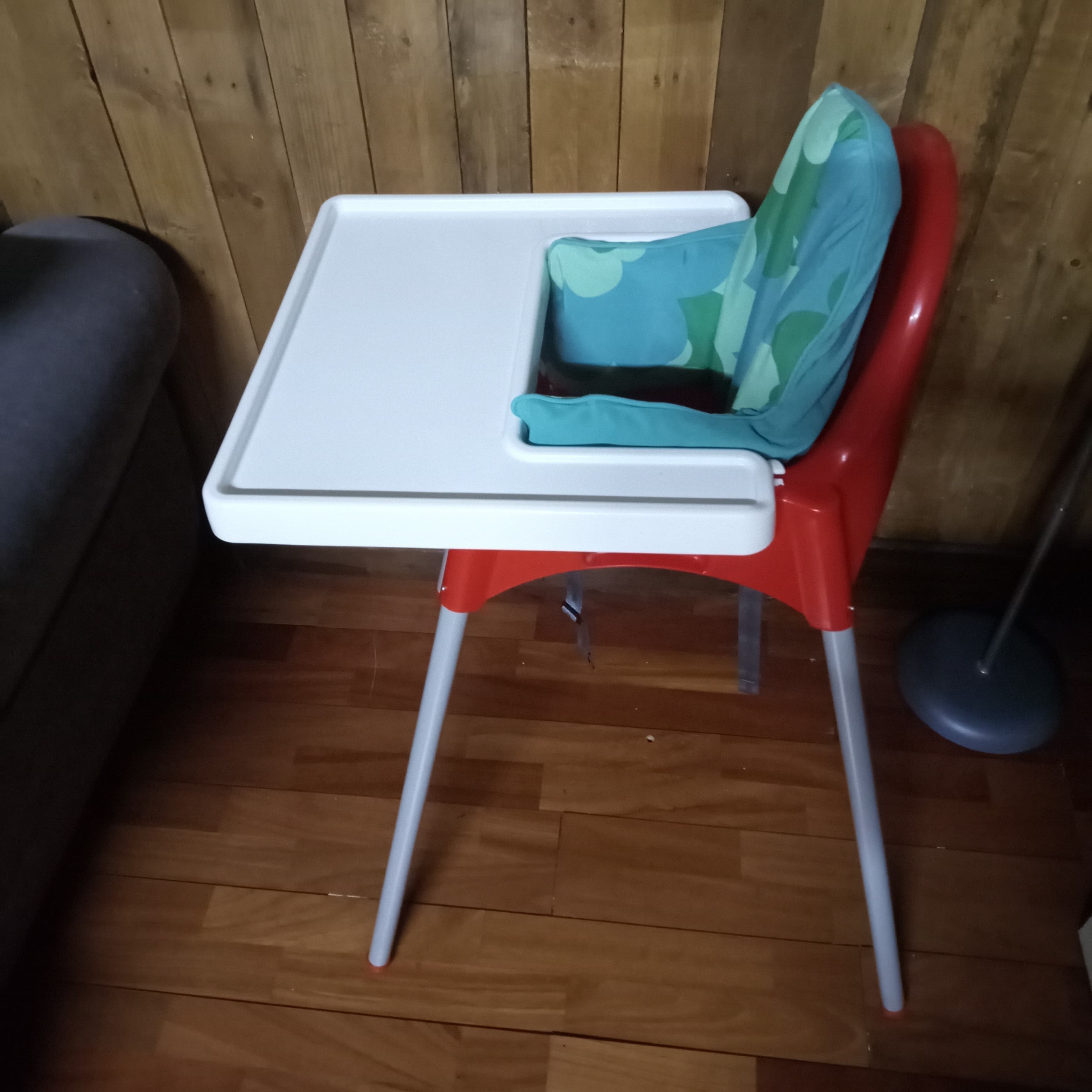 Ikea-High chair 6 months/2 Years (Seggiolone da 6 mesi/2 Anni) - 2