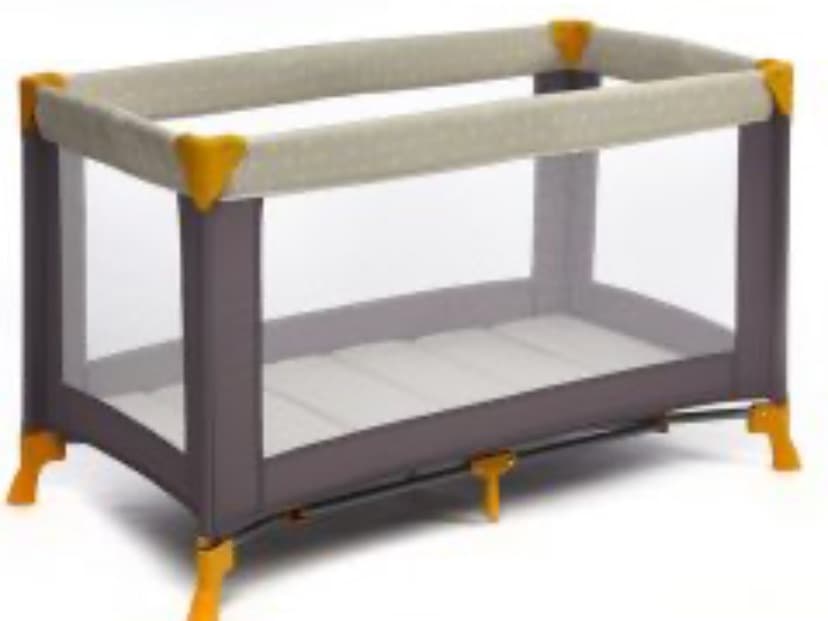 Travel cot