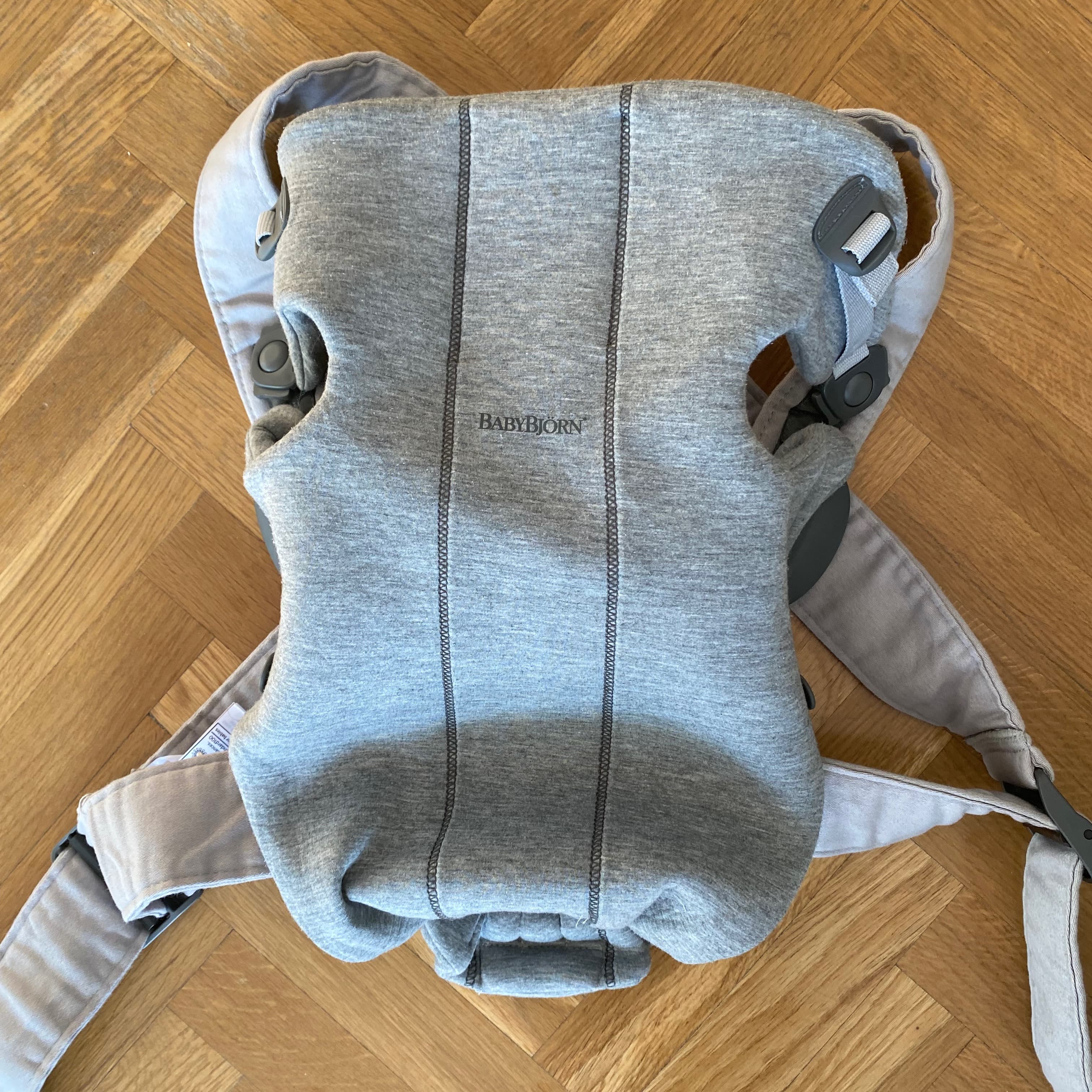 Mini Babybjorn baby carrier