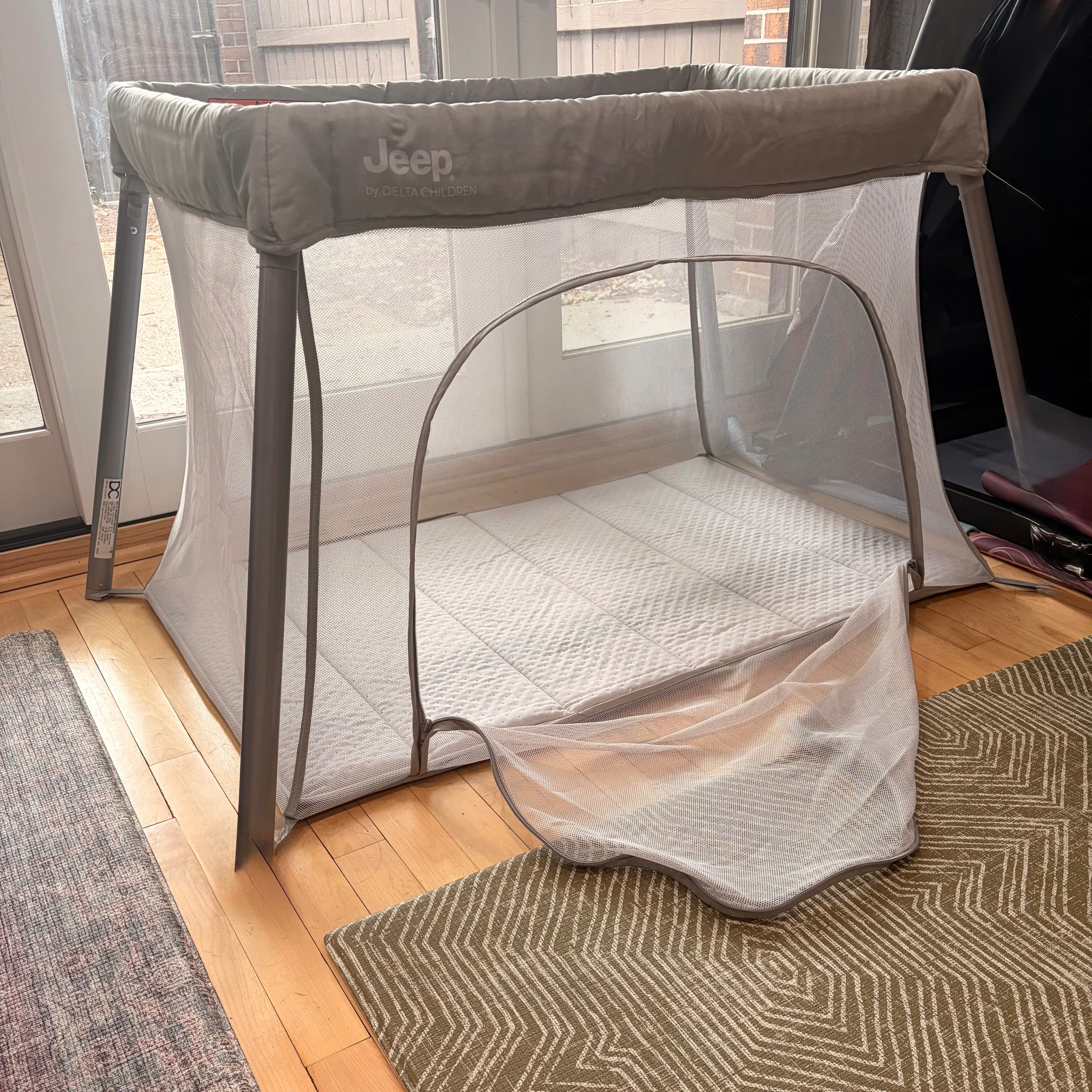 Jeep Horizon Compact Travel Crib
