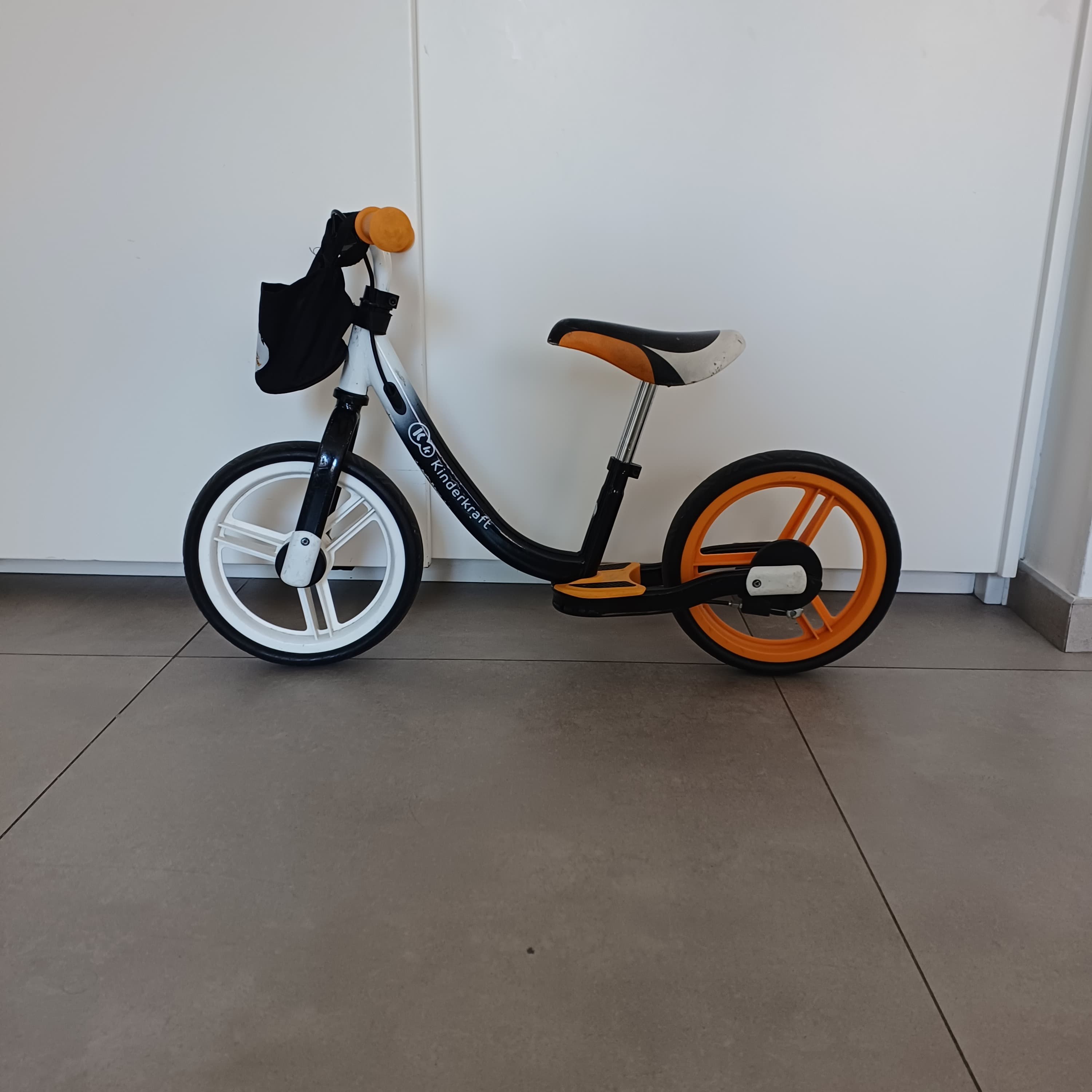 Kindercraft black and orange