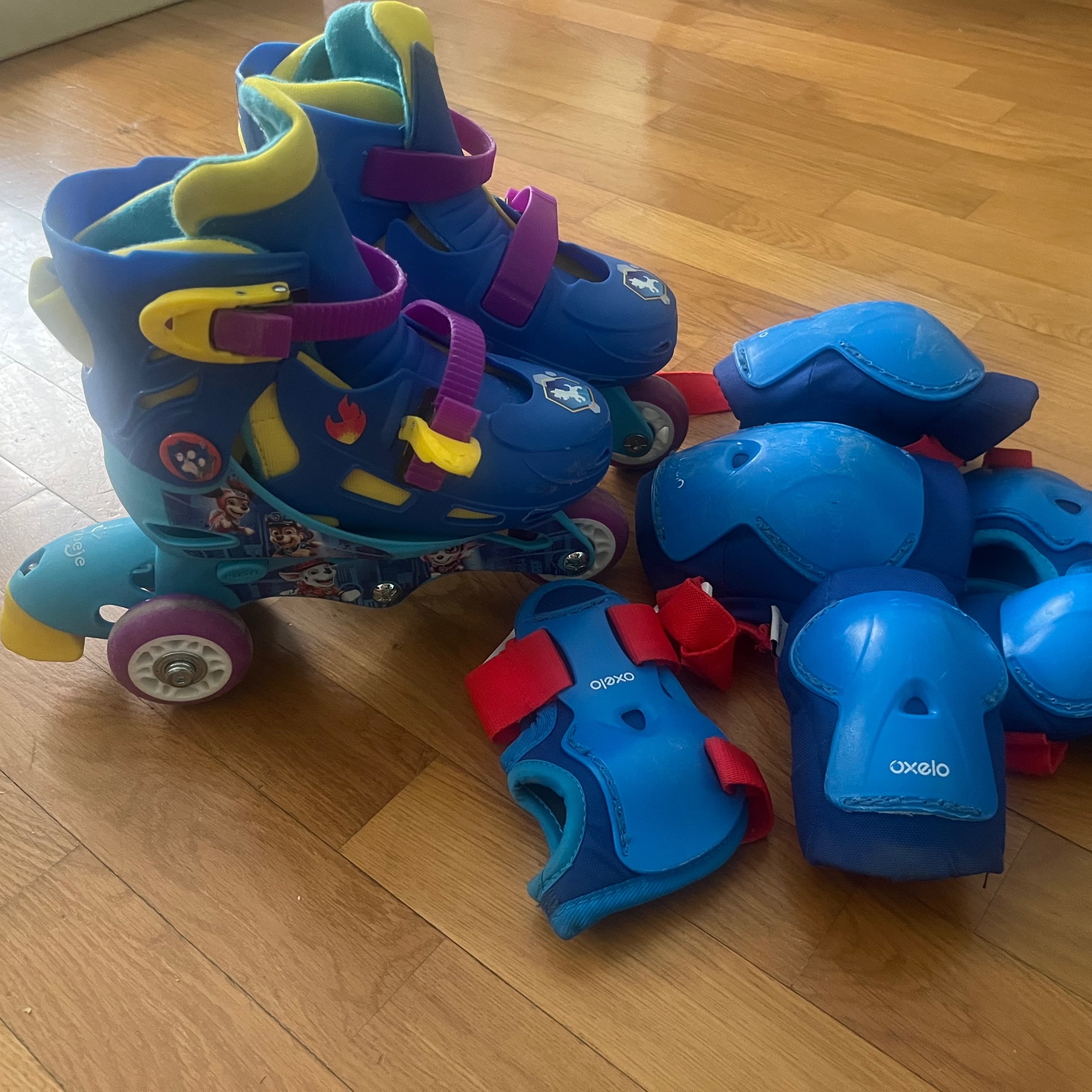 Evolutionary skates from size 27 to 30.