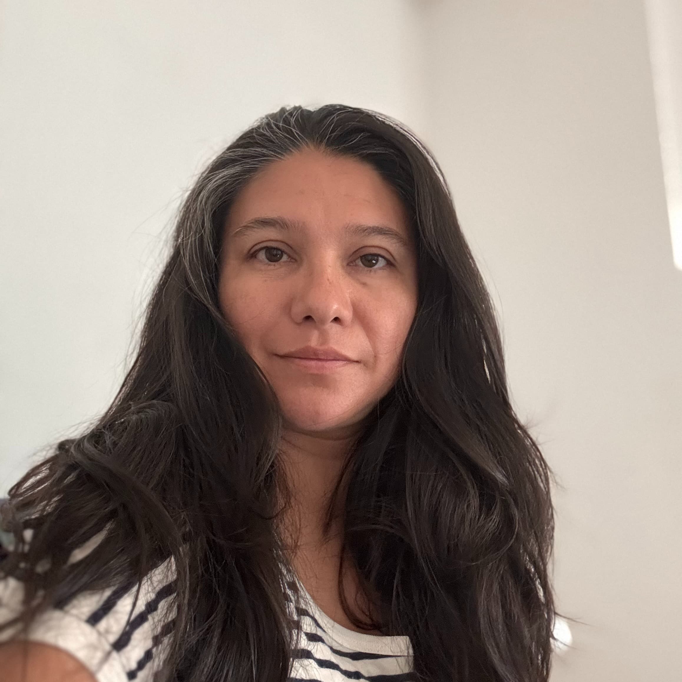 NAYELI T.