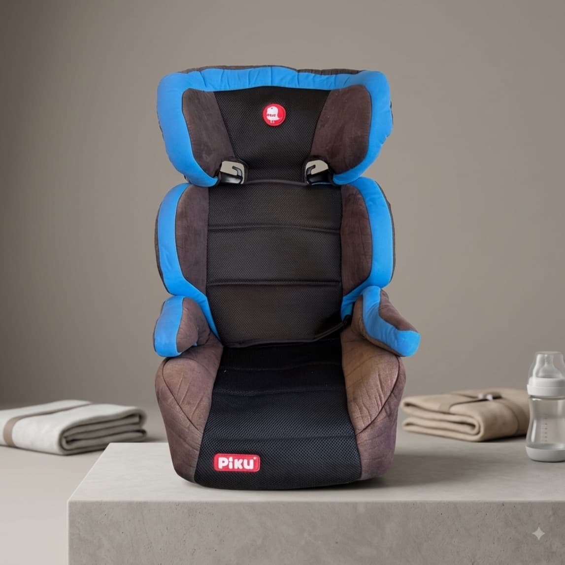 N85 car seat (15-36kg)