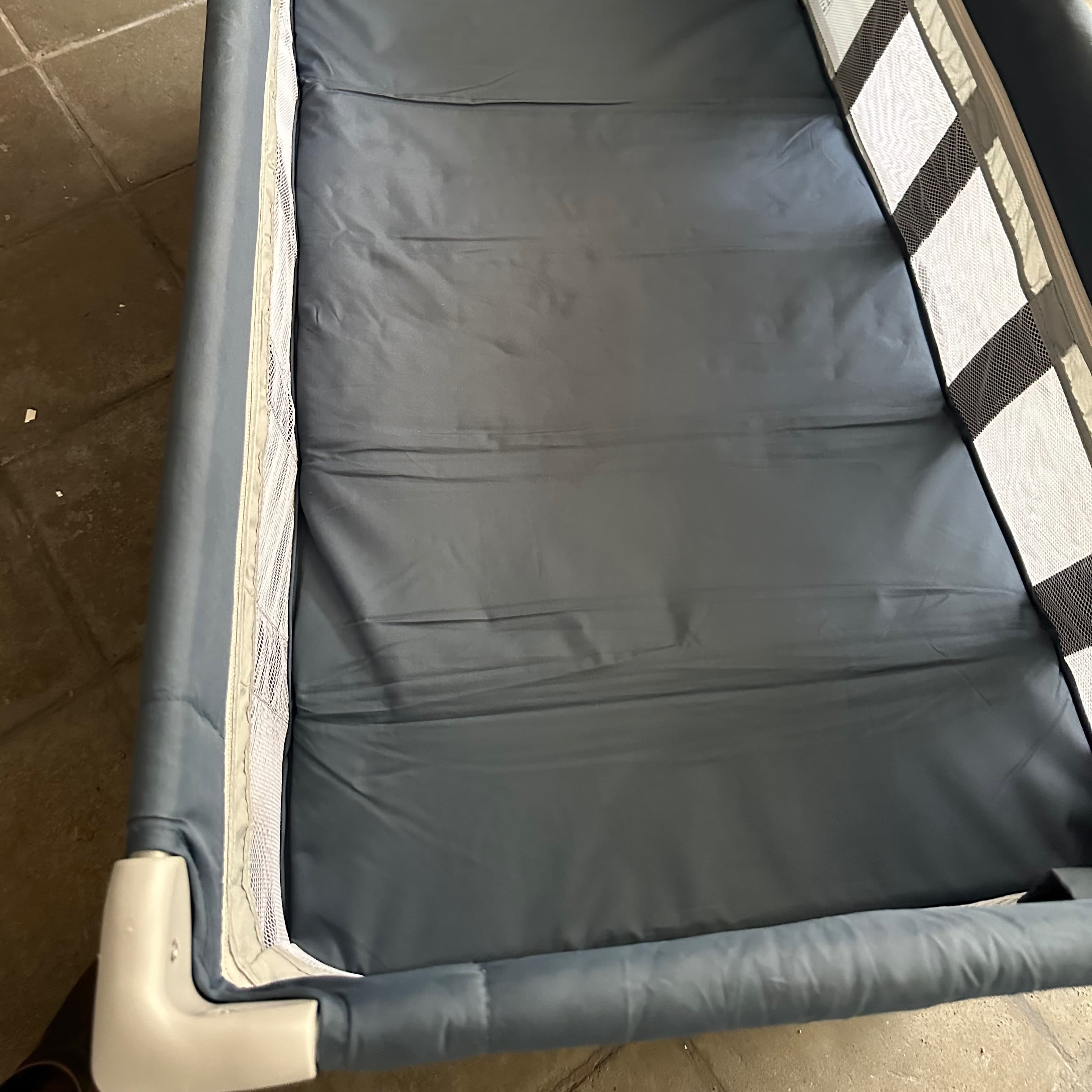 Il letto pieghevole Sophie la Girafe® di Renolux  - 17