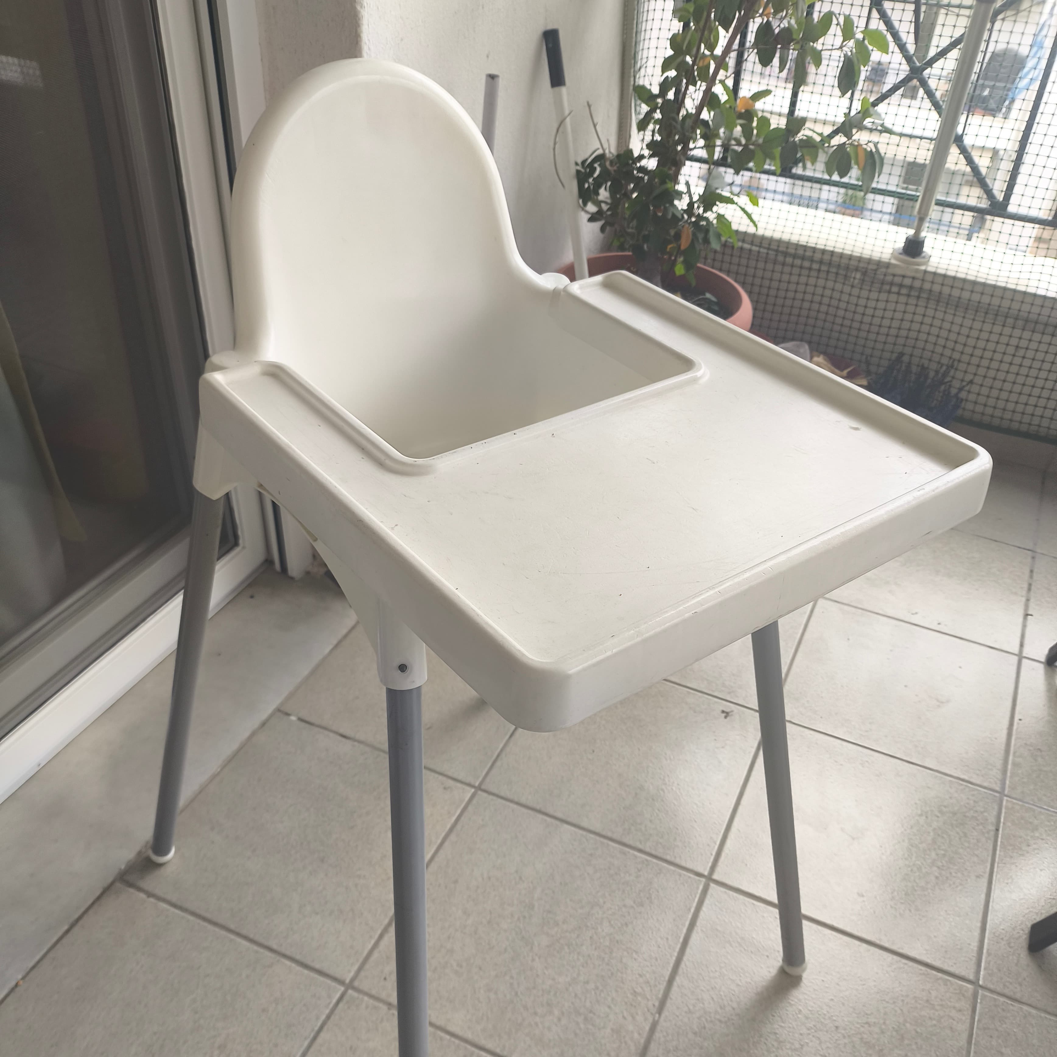 Feeding chair