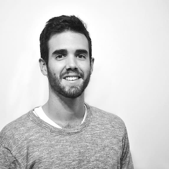 Alberto R.
