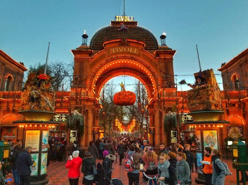 Top 3 European Halloween Destinations for Families