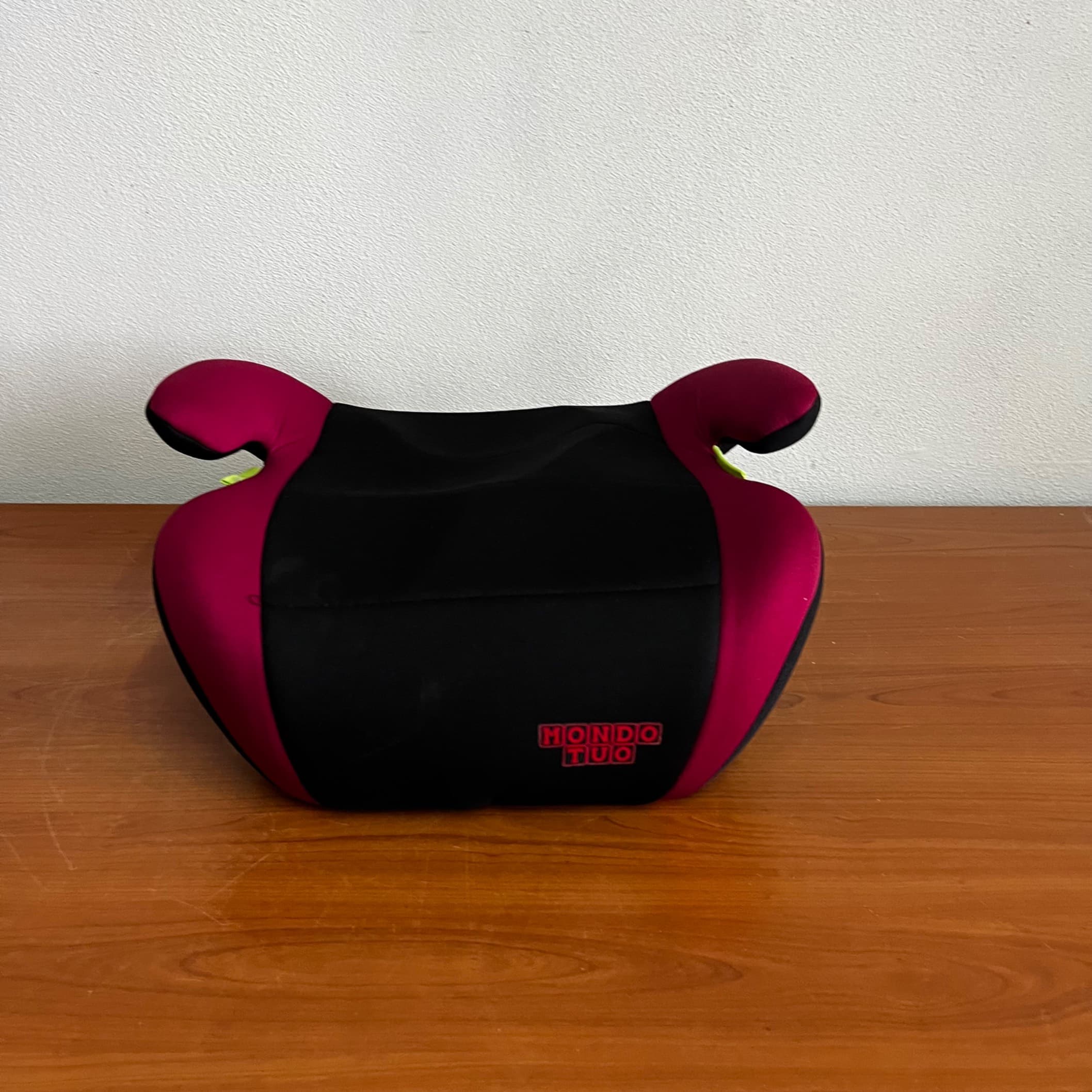 N.52 The booster seat (125-150cm)