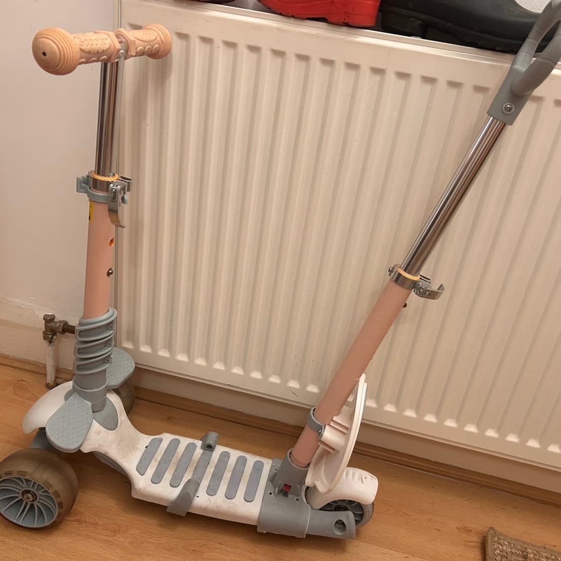 KIDS SCOOTER - 2