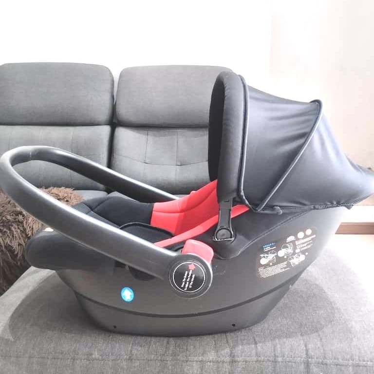 2in1 Infant/baby Car Seat/Carrier - 2