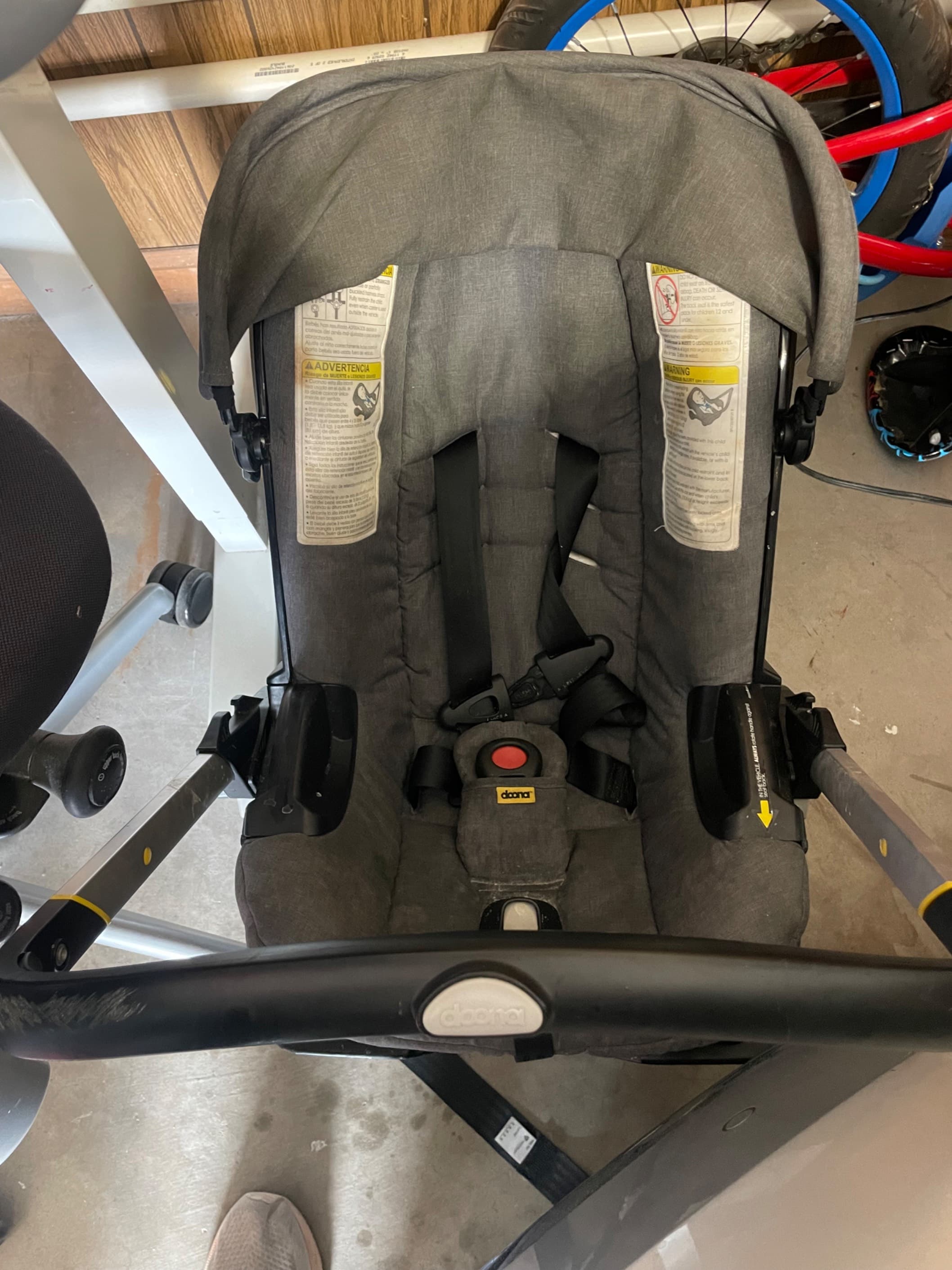 Seggiolino auto e passeggino Doona per neonati - 4