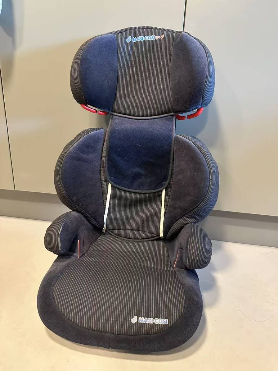 Maxi-cosi Booster Seat/Bältesstol