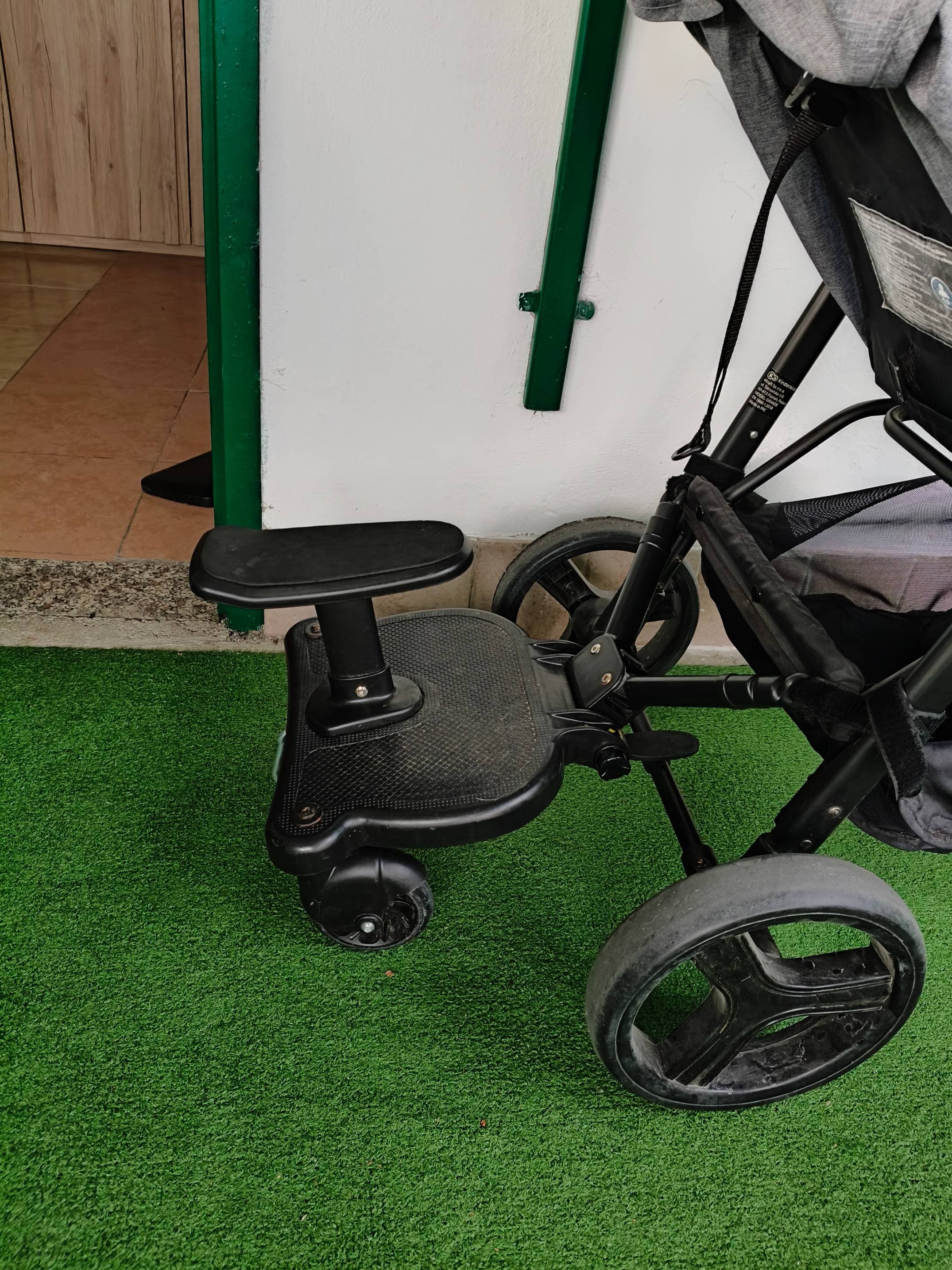 Universal stroller board - 4