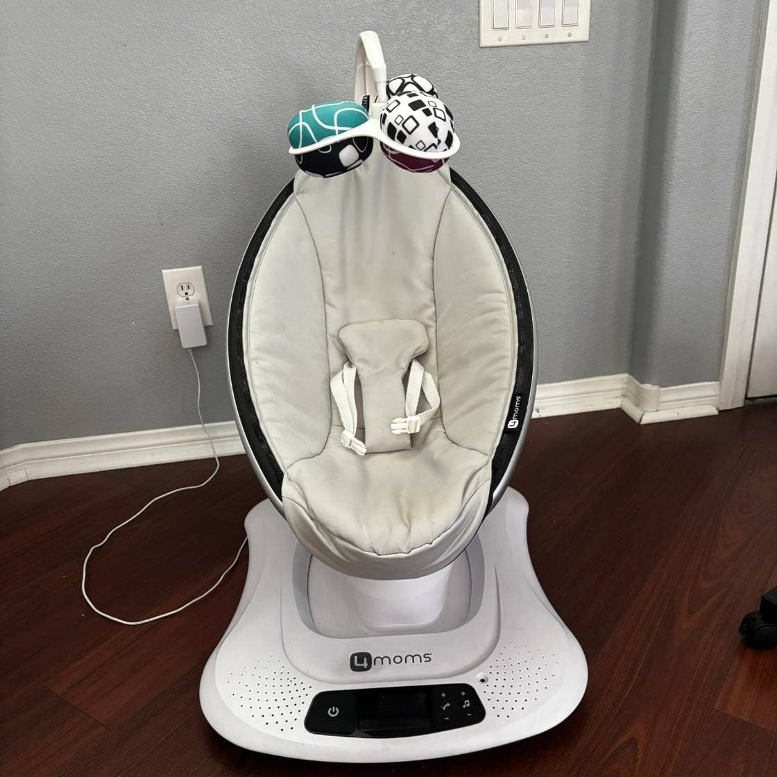 Altalena multi-movimento 4moms mamaRoo - 2
