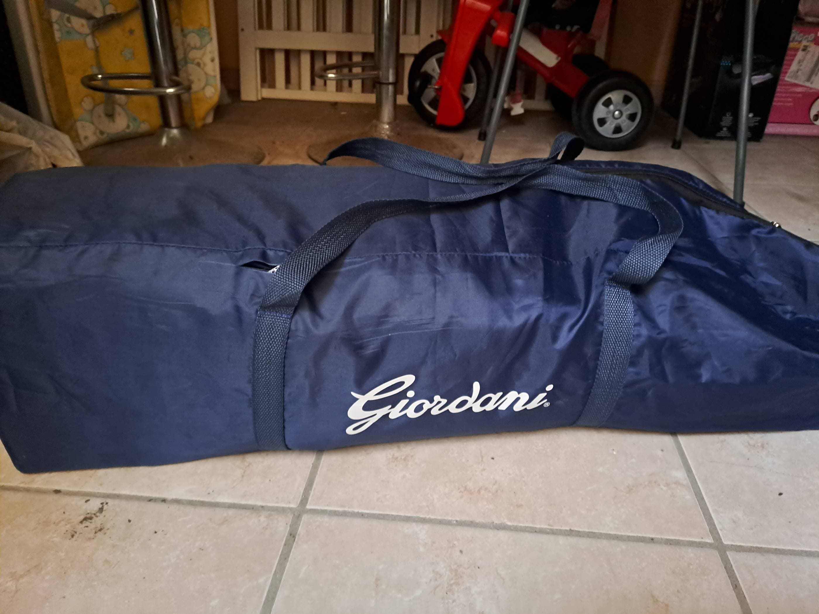 Giordani travel cot - 2
