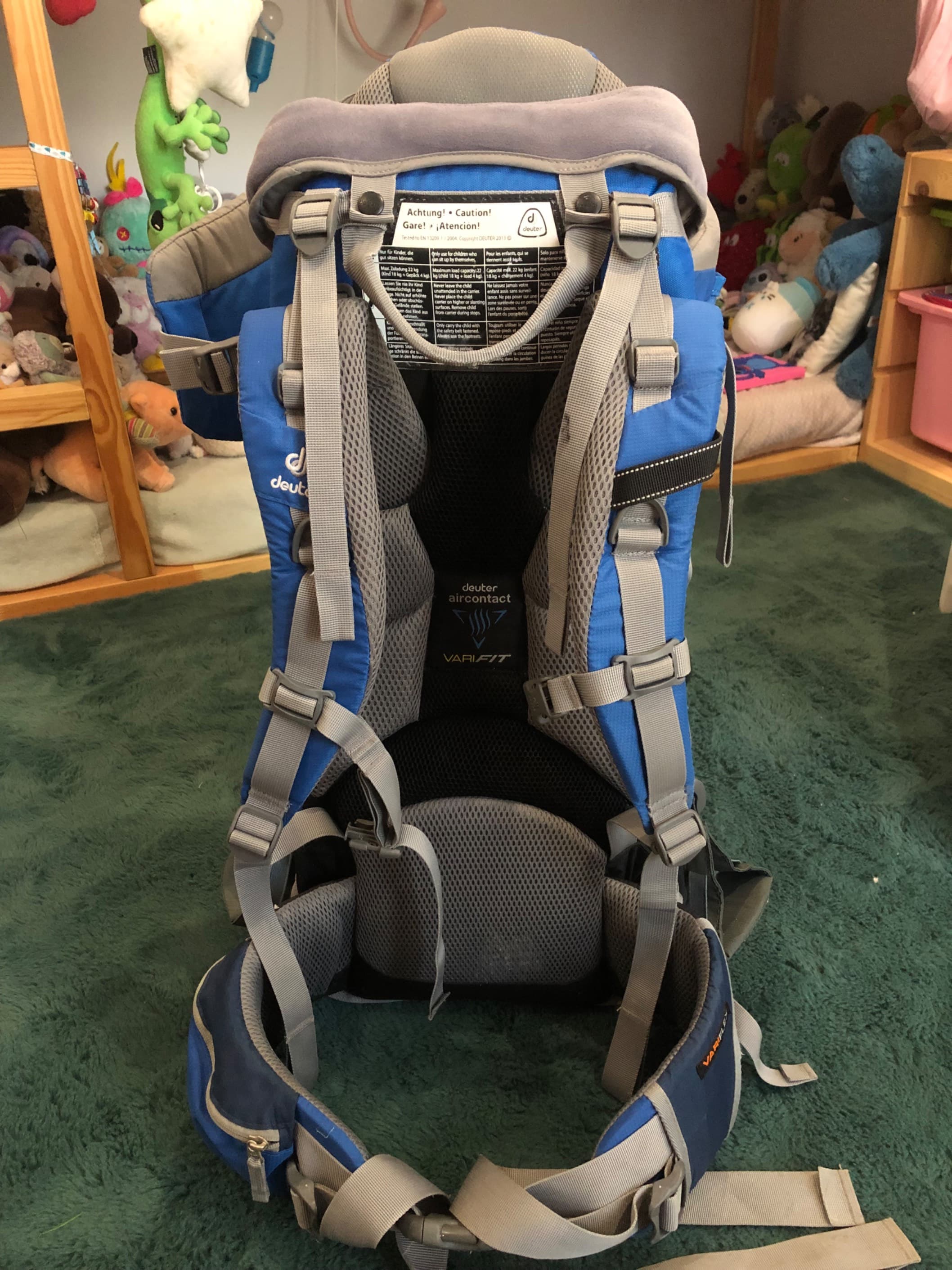 Deuter child hiking/walking carrier - 2