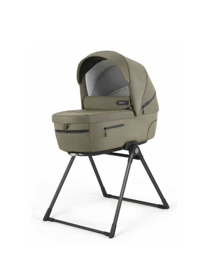 Inglesina Aptica Baby bassinet
