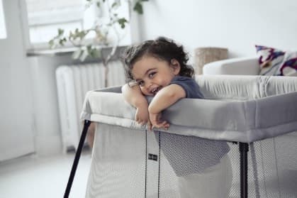 BABYBJORN Travel Crib + Sheet 0-3+ Years Old - 4
