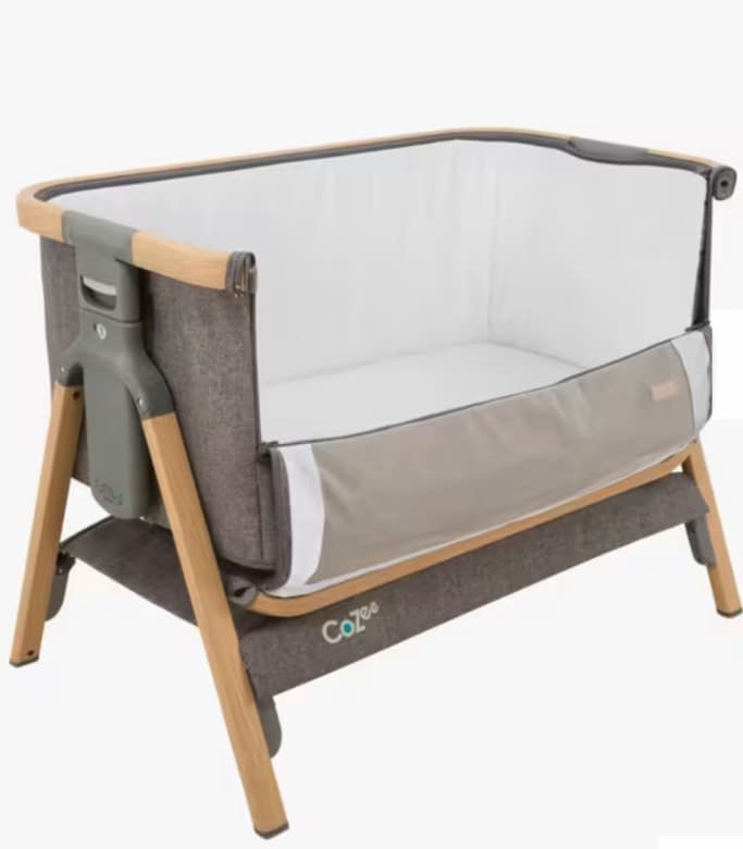 Tutti Bambini CoZee Bedside Crib / From birth to 6 months