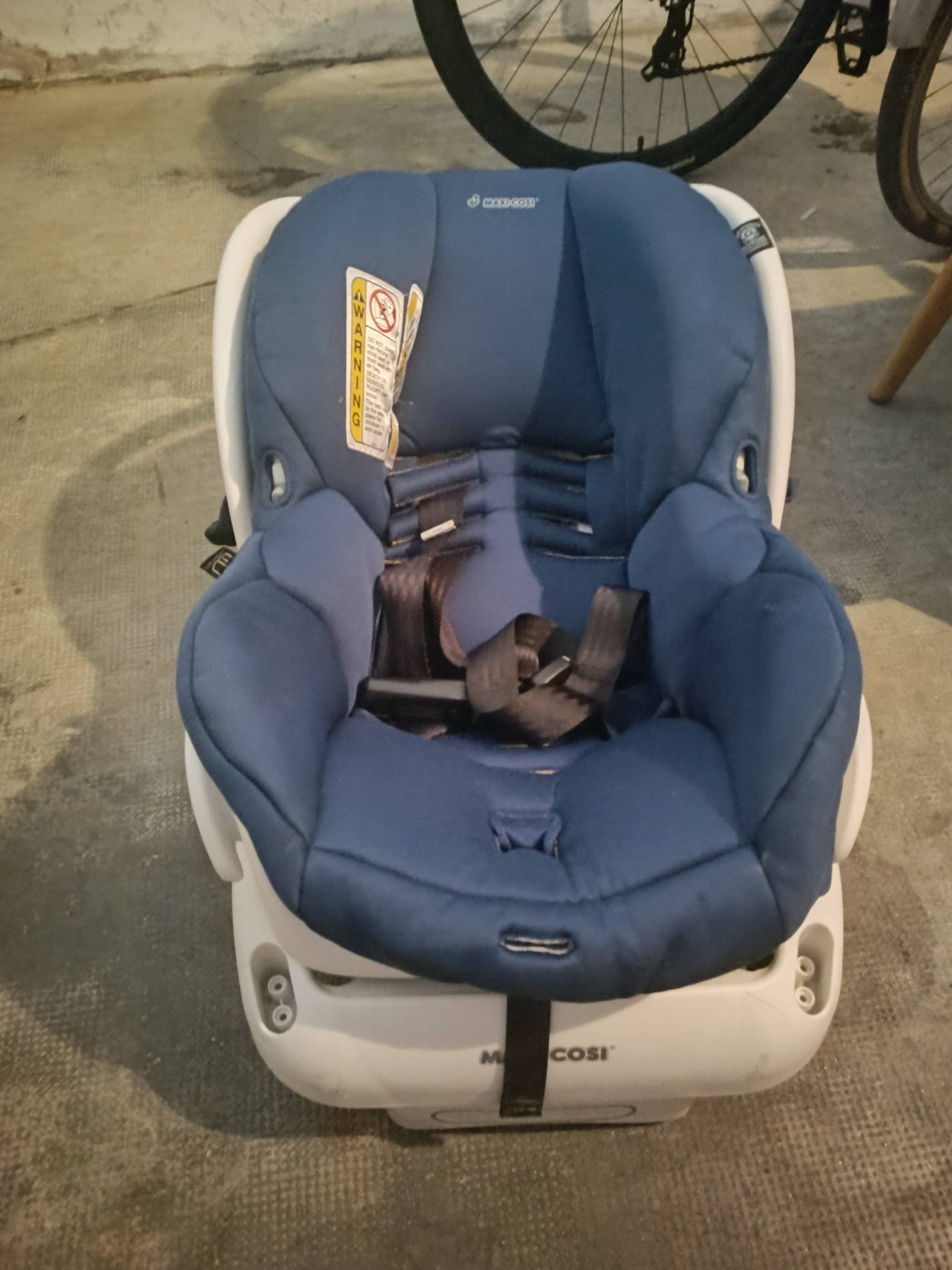Car baby seat Group 0+