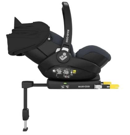 Car Seat - Maxi Cosi / From Birth Up to 15 Months - 2