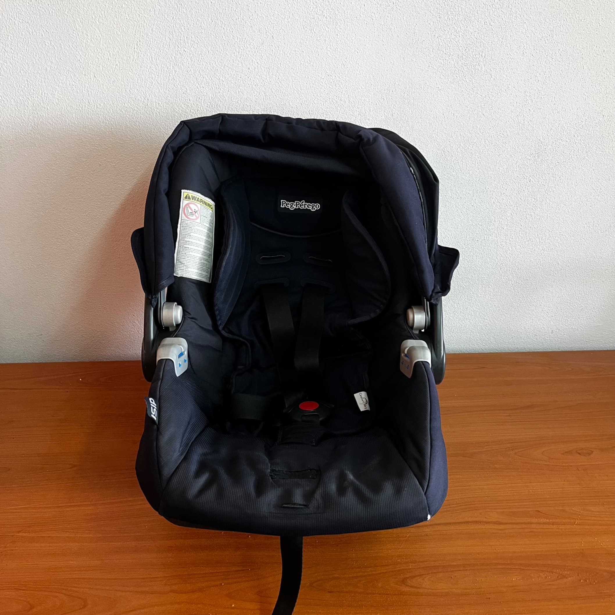 N.21 Infant car seat (0-13 kg)