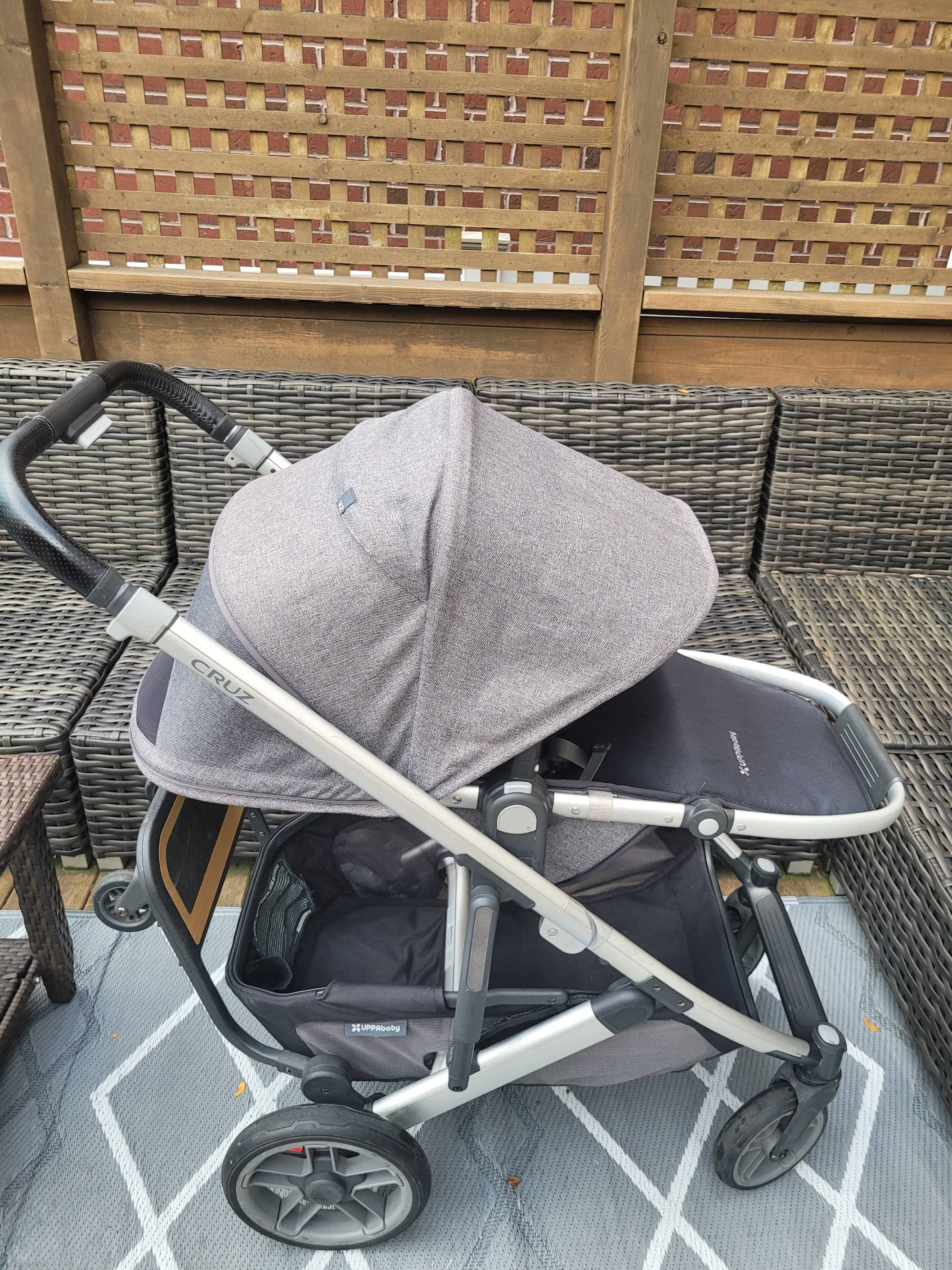 Uppababy Cruz V2 stroller