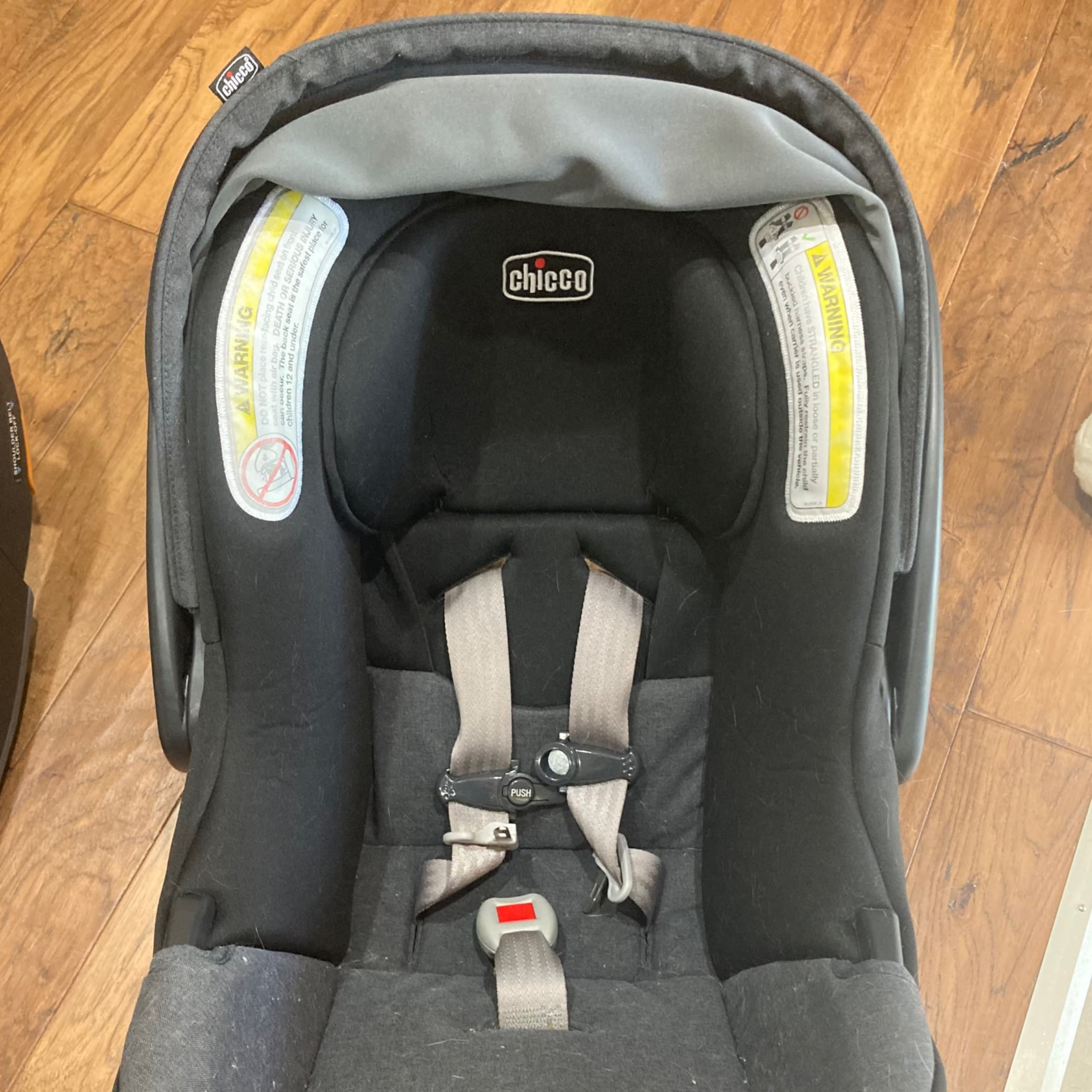 Chicco KeyFit 35 Car Seat w/Base / 32” Tall Limit (Obsidian) - 3
