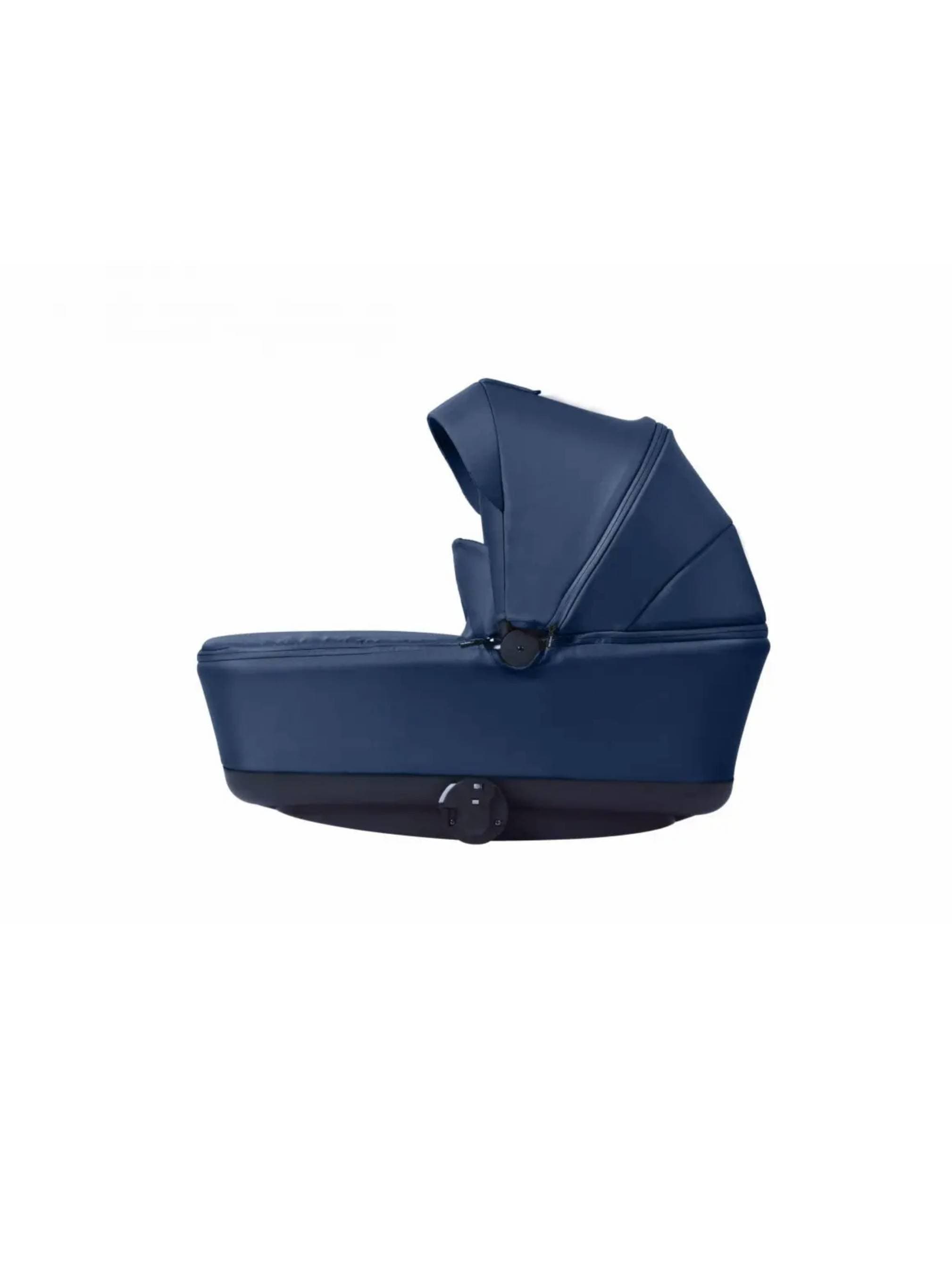 Chicco enjoy fun Carrycot