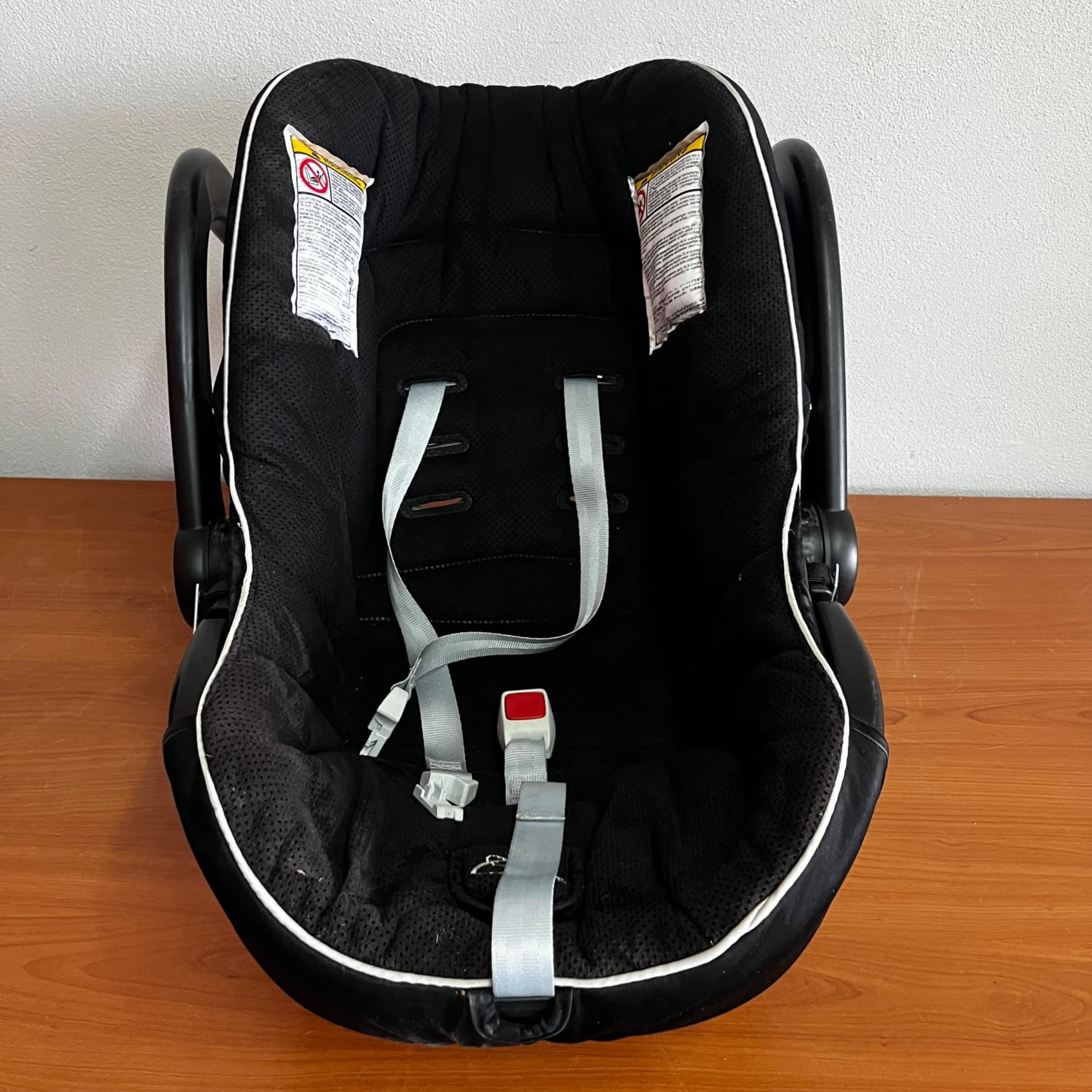 N26 Infant Car Seat (0-13 kg)