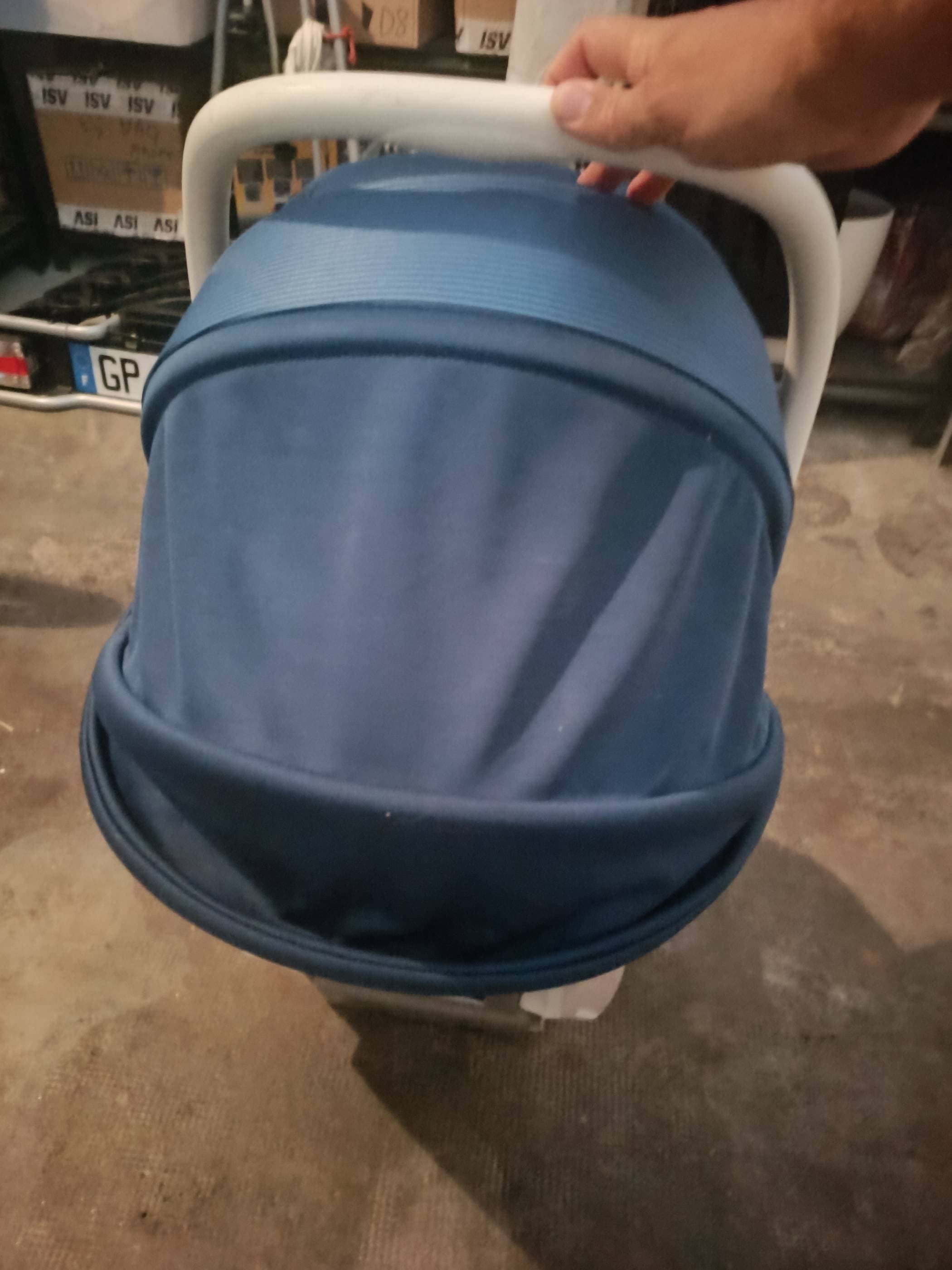 Car baby seat Group 0+ - 2