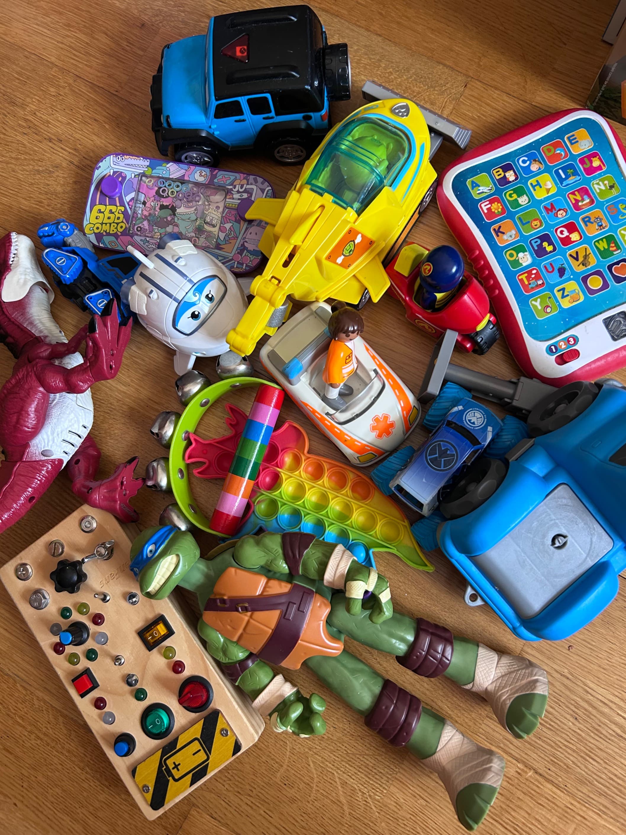 Toys Pack 3