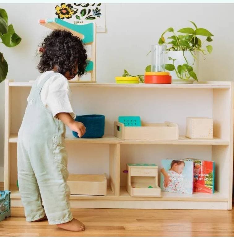Montessori wood toys (selection by age)